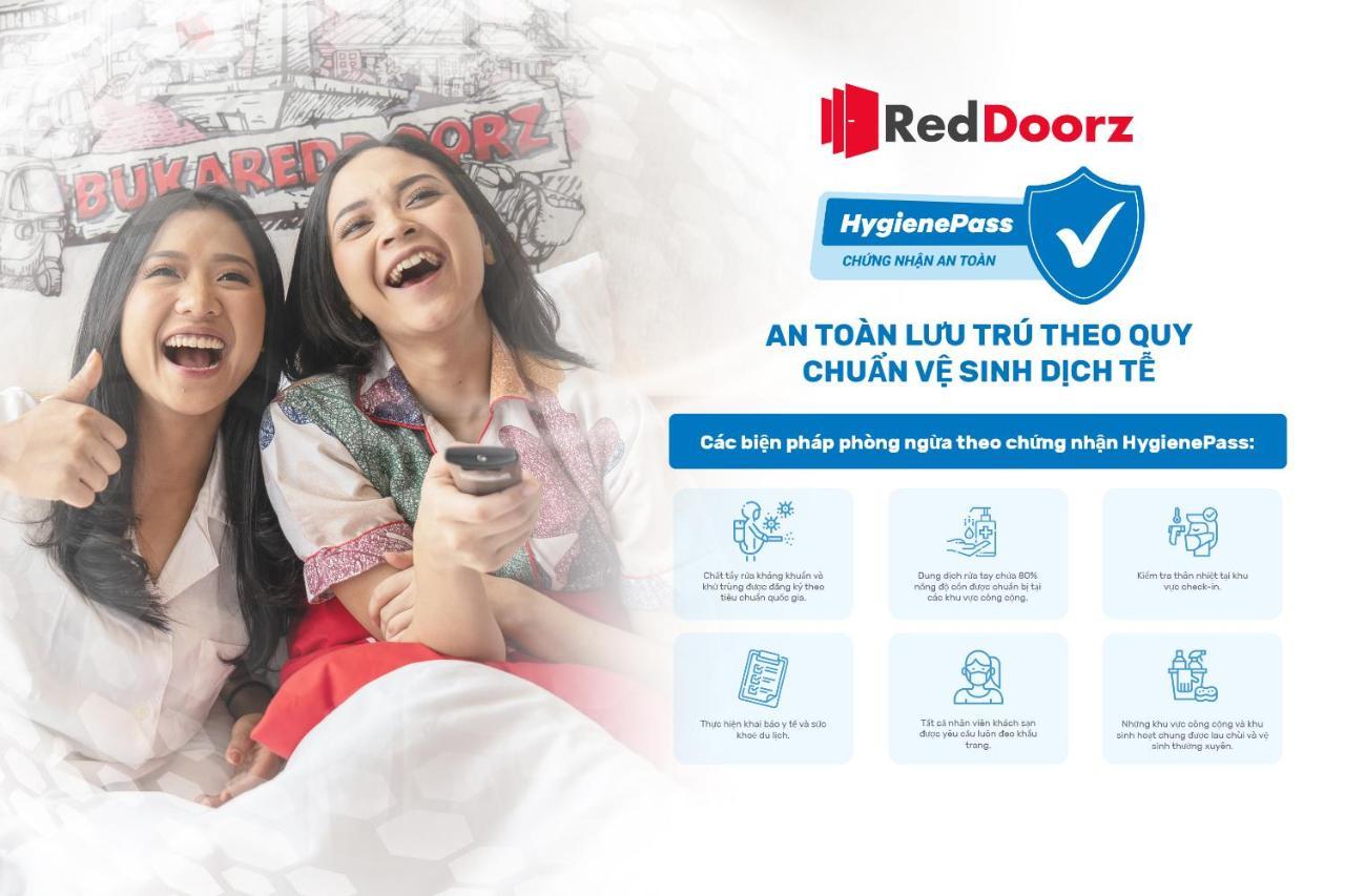 Hotel Reddoorz Near Etown 4 à Hô Chi Minh-Ville Extérieur photo